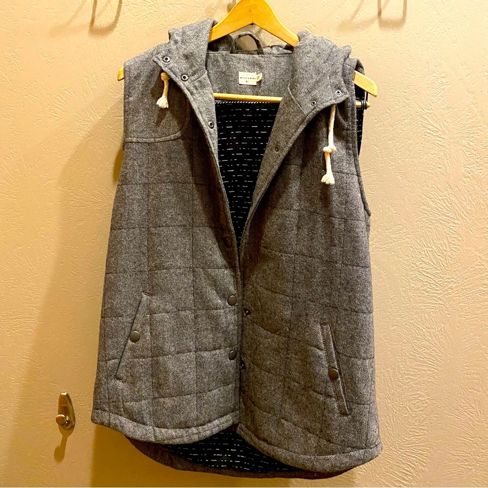 Bridge & Burn vest